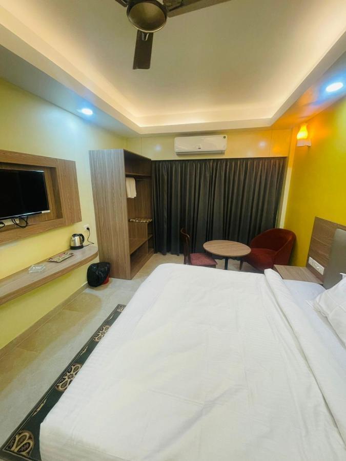 Royal Beach International Puri Luaran gambar