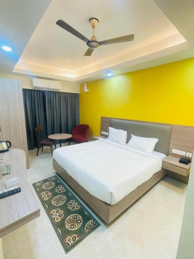 Royal Beach International Puri Luaran gambar