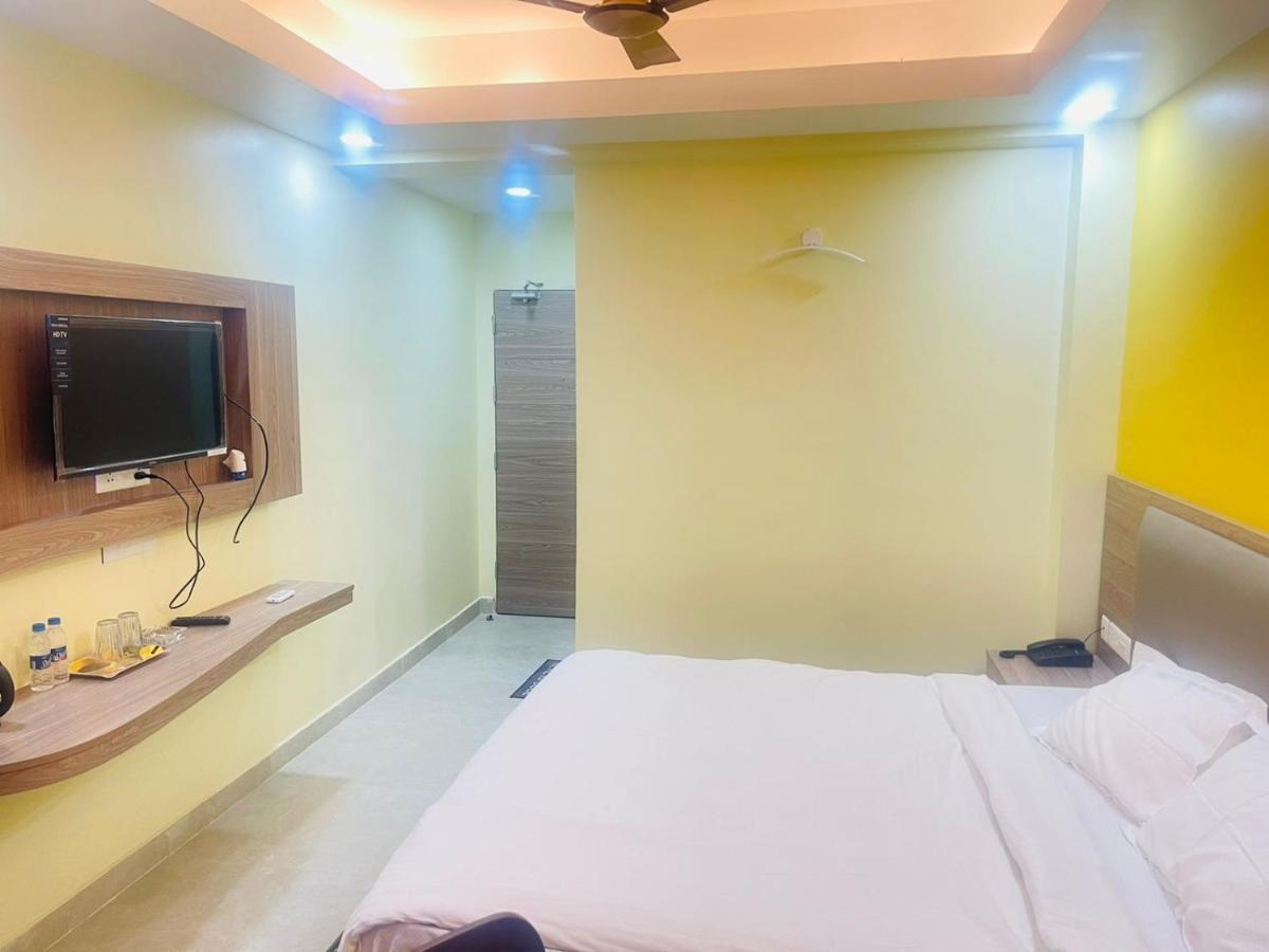 Royal Beach International Puri Luaran gambar