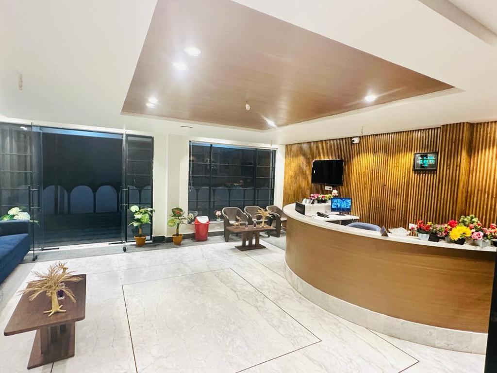 Royal Beach International Puri Luaran gambar