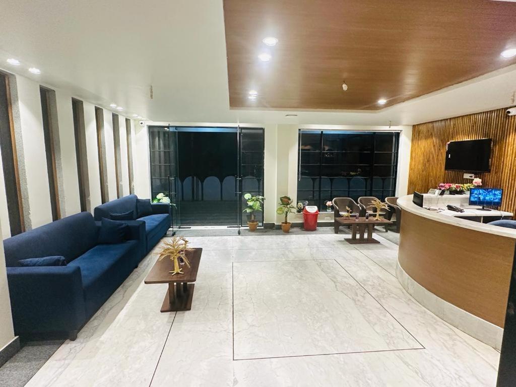 Royal Beach International Puri Luaran gambar