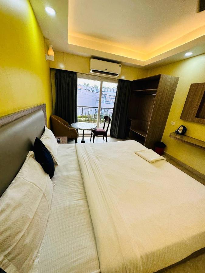 Royal Beach International Puri Luaran gambar