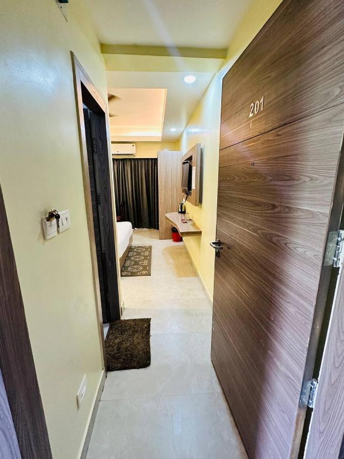 Royal Beach International Puri Luaran gambar