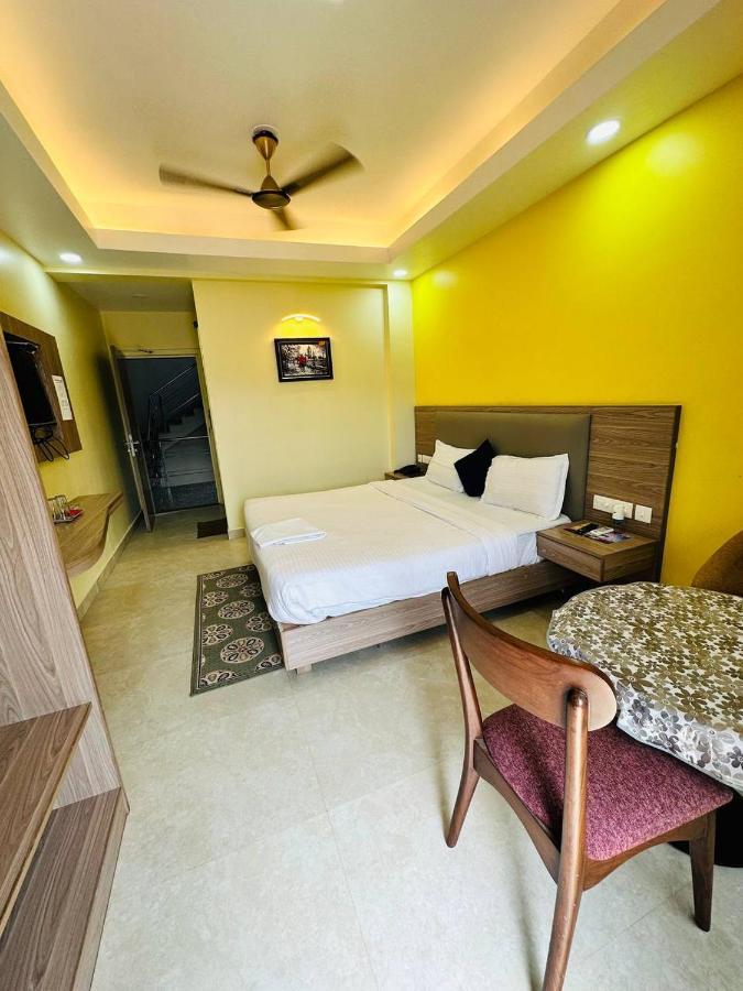 Royal Beach International Puri Luaran gambar